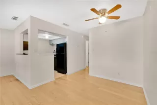 Photo #6: O6336219 Listing