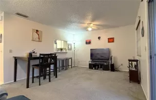 Photo #6: O6336257 Listing