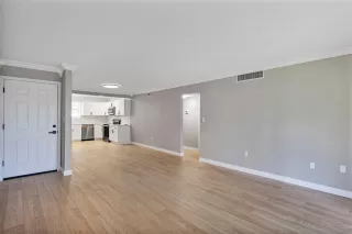 Photo #2: O6336602 Listing
