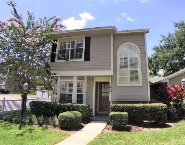 MLS: O6337097 Condo For Sale