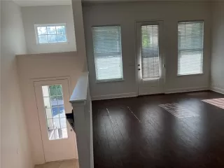 Photo #6: O6337231 Listing 