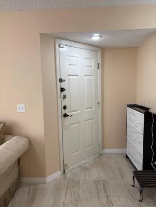 Photo #6: O6337295 Listing 