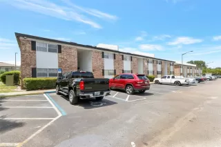 Photo #2: O6337331 Listing