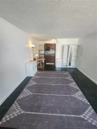 Photo #3: O6337383 Listing