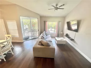 Photo #3: O6337797 Listing