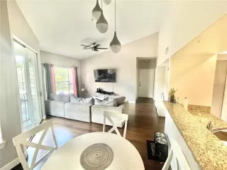 Photo #4: O6337797 Listing