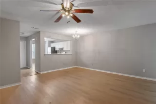 Photo #5: O6337813 Listing