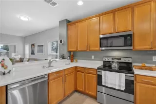 Photo #3: O6337819 Listing 