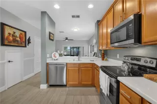 Photo #5: O6337819 Listing 