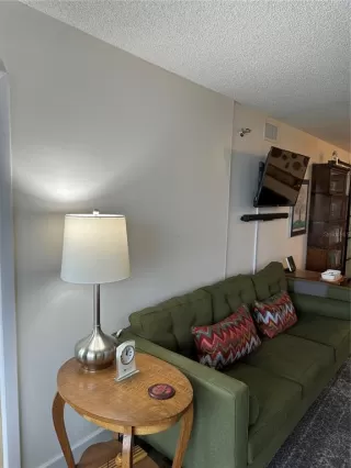 Photo #4: O6337923 Listing