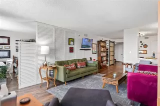 Photo #5: O6337923 Listing