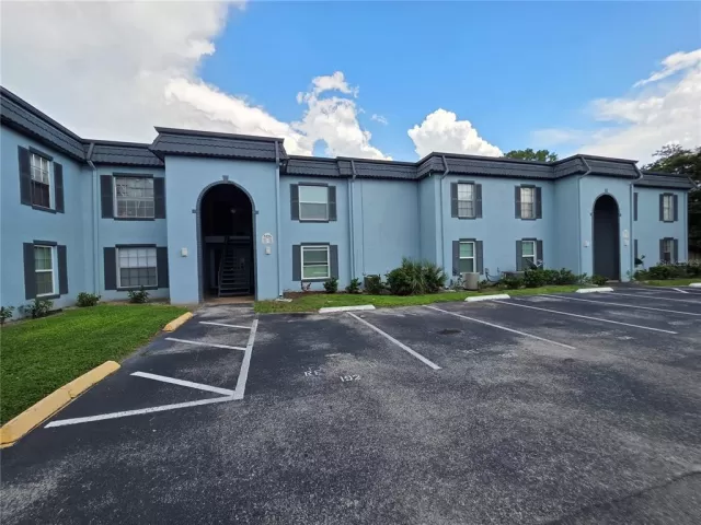 MLS: O6338147 Condo For Sale