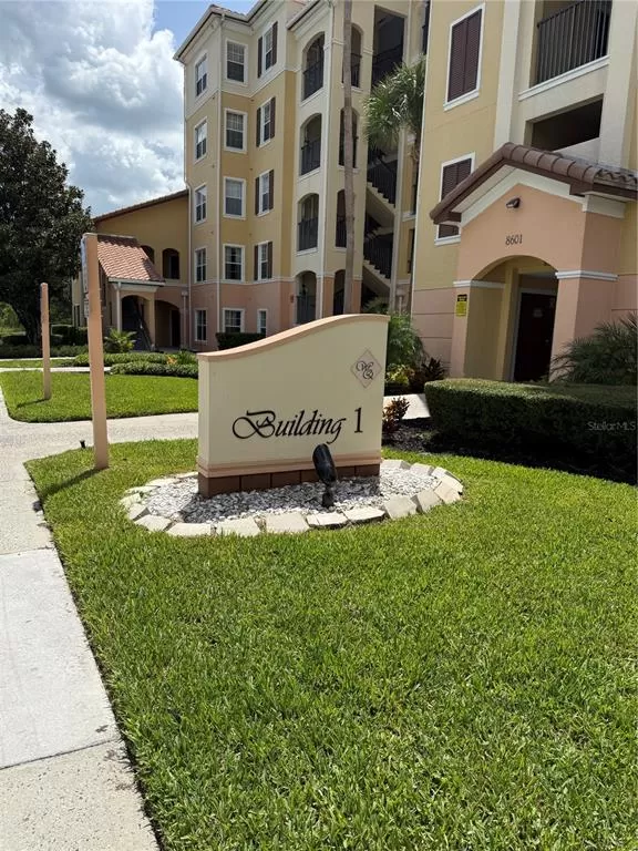 MLS: O6338153 Condo For Sale