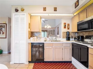 Photo #3: O6338203 Listing