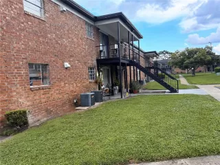 Photo #1: O6338336 Listing