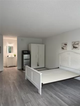 Photo #3: O6338467 Listing