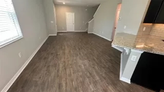 Photo #6: O6338626 Listing