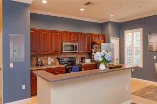 Photo #6: O6338667 Listing