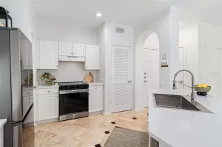 Photo #2: O6338701 Listing