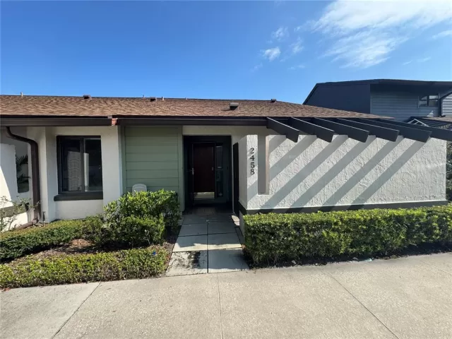 MLS: O6338733 Condo For Sale