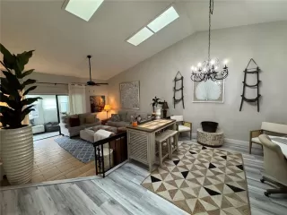 Photo #1: O6338733 Listing 