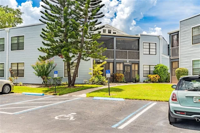 MLS: O6338740 Condo For Sale