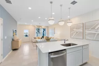 Photo #5: O6338837 Listing 