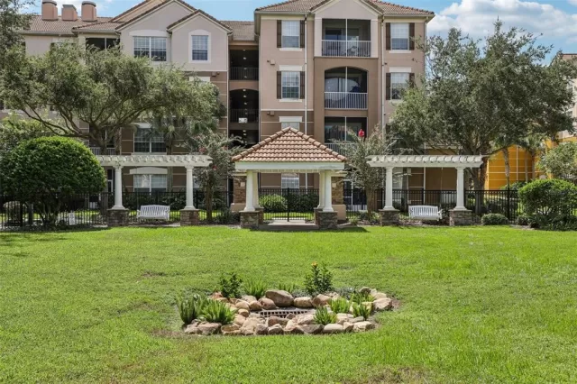 MLS: O6338850 Condo For Sale