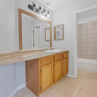 Photo #5: O6339290 Listing