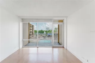 Photo #4: O6339304 Listing 