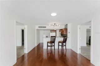 Photo #5: O6339304 Listing 