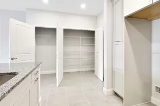 Photo #6: O6339569 Listing 