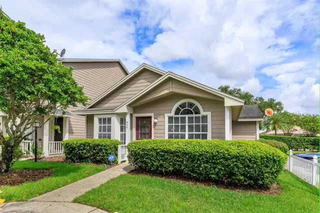 MLS: O6340167 Condo For Sale