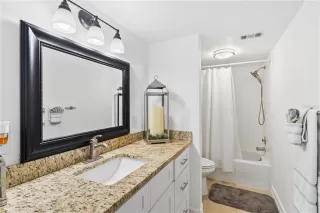 Photo #2: O6340180 Listing 