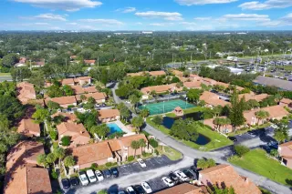 Photo #1: O6340369 Listing 