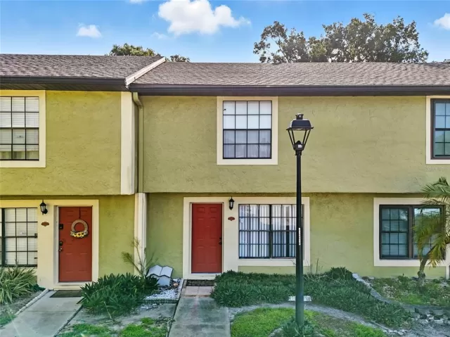 MLS: O6340434 Condo For Sale