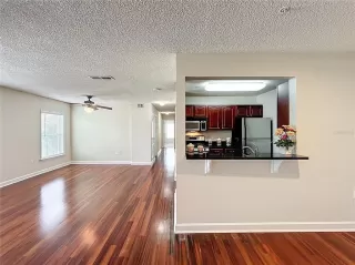 Photo #4: O6340568 Listing