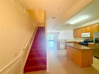 Photo #2: O6340609 Listing 