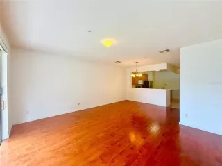 Photo #3: O6340609 Listing 