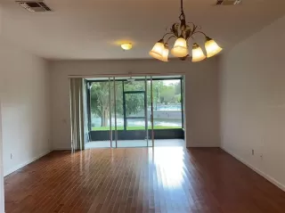 Photo #6: O6340609 Listing 