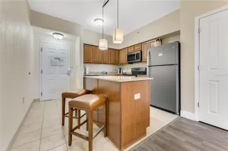 Photo #3: O6340765 Listing