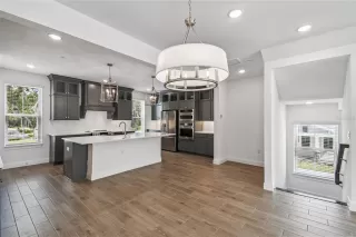 Photo #4: O6340785 Listing 
