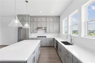 Photo #5: O6341200 Listing