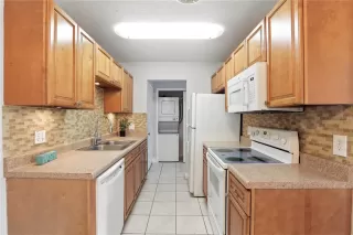Photo #3: O6341439 Listing