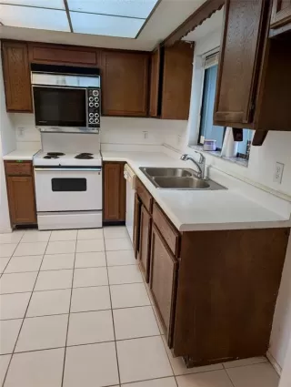 Photo #1: O6341894 Listing