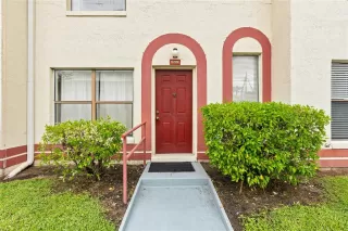 Photo #1: O6341958 Listing