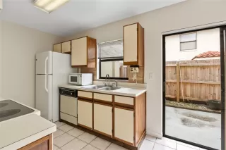 Photo #6: O6341958 Listing