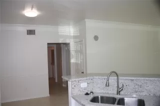 Photo #4: O6342029 Listing
