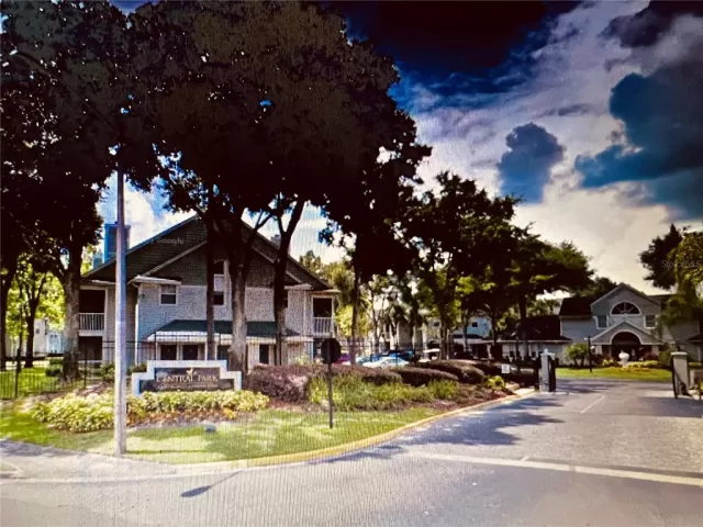 MLS: O6342039 Condo For Sale