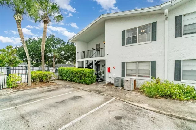 MLS: O6342108 Condo For Sale